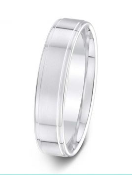 5mm matt centre with parallel grooves and polished edges wedding ring